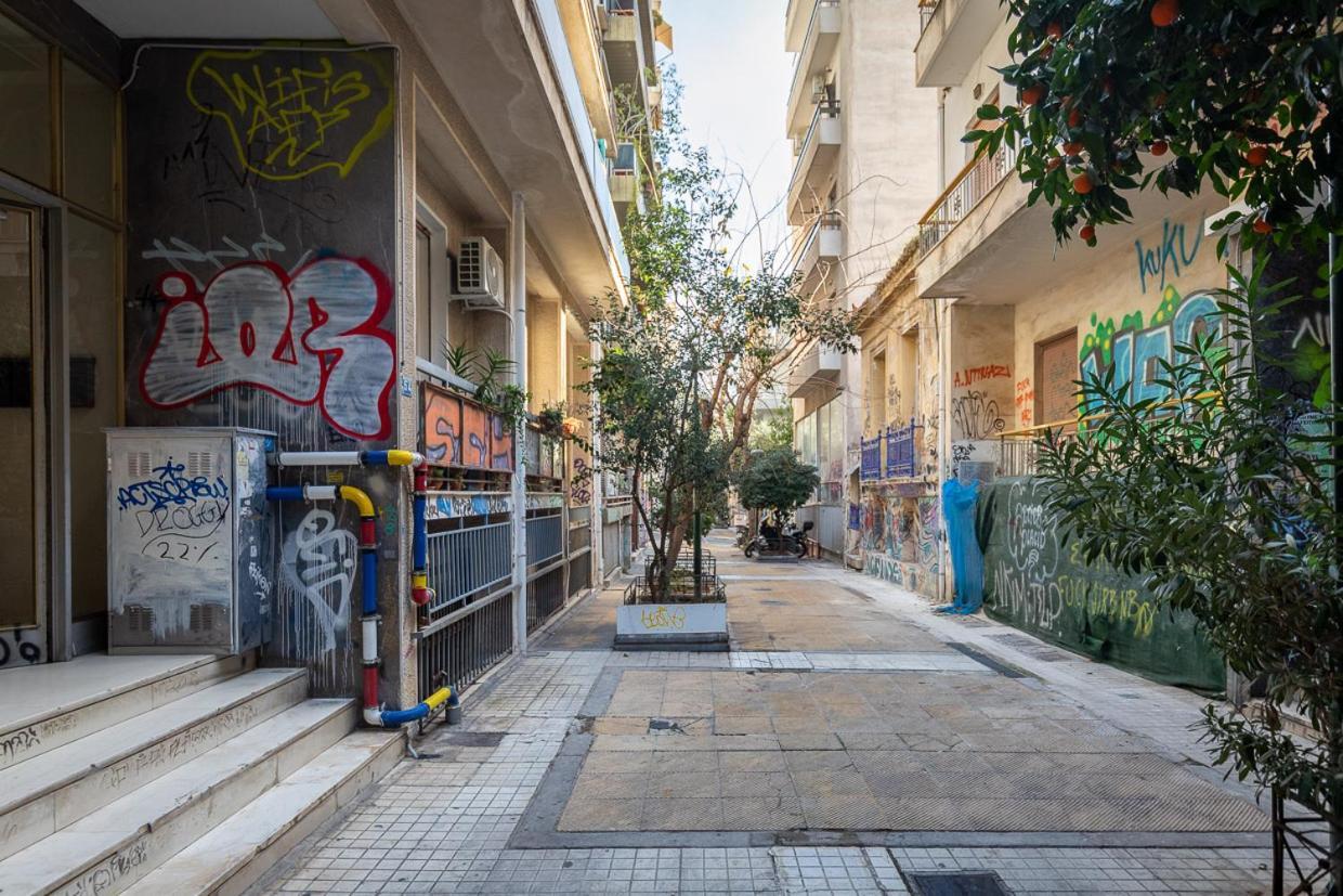 Comfort Aparment In Exarcheia Athens Luaran gambar