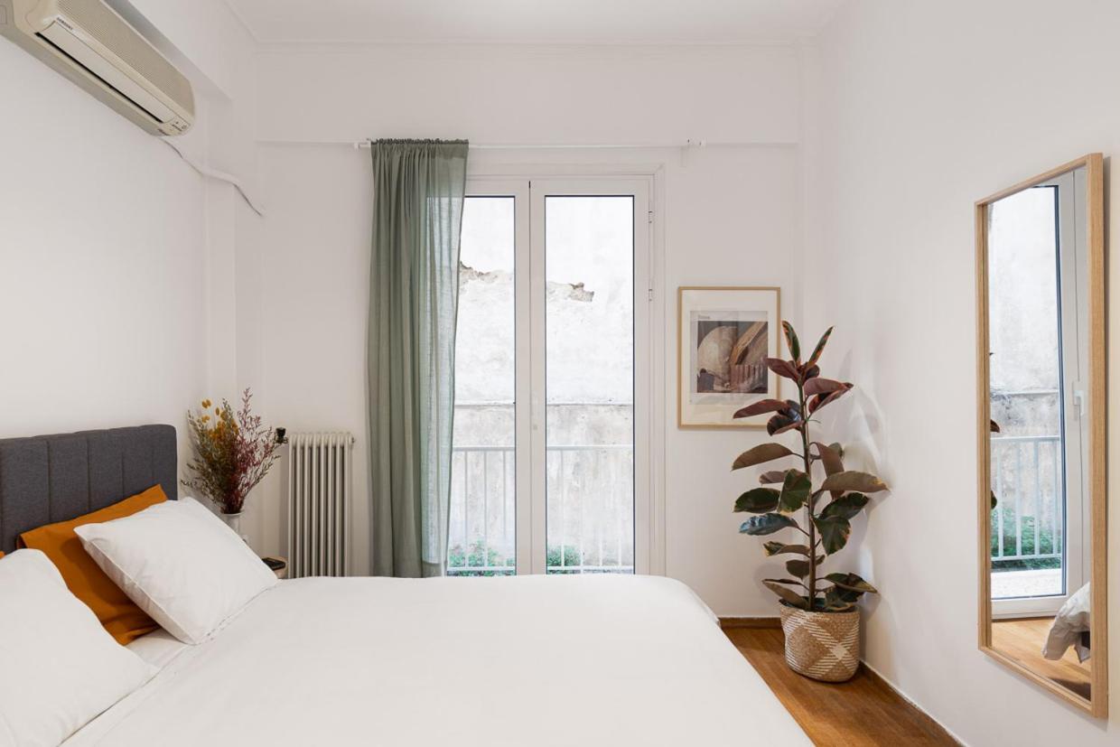 Comfort Aparment In Exarcheia Athens Luaran gambar