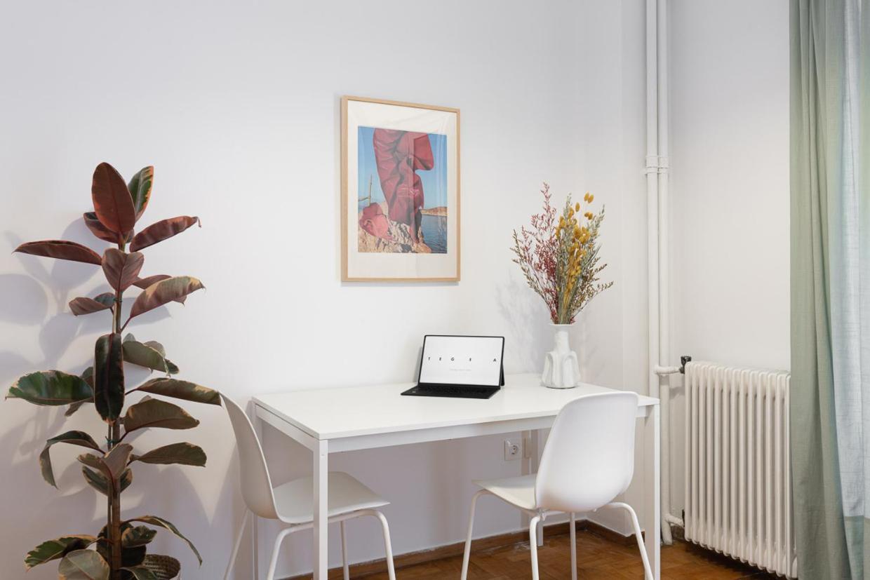 Comfort Aparment In Exarcheia Athens Luaran gambar